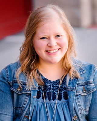 Emily Kahn Emily Kahn